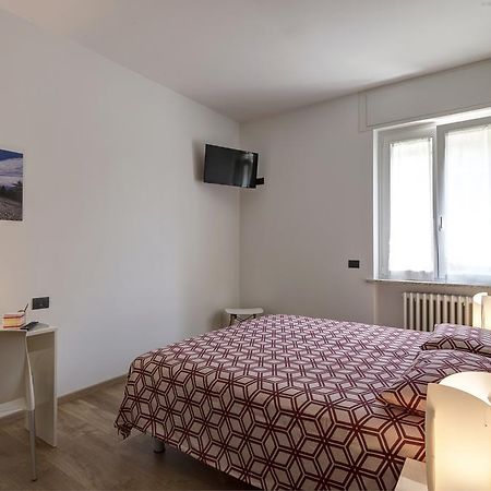 B&B Villa Giuli バレーゼ エクステリア 写真