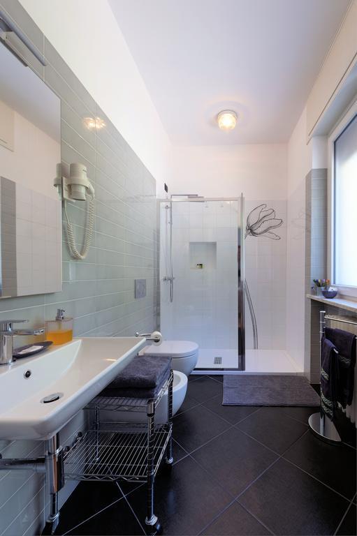B&B Villa Giuli バレーゼ エクステリア 写真